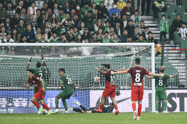 武磊再創(chuàng)輝煌連續(xù)進球領(lǐng)銜上海海港豪取勝利